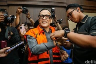 Ketok Palu! Terima Gratifikasi Ratusan Juta dan Moge, Eks Wamenaker Noel Divonis 4,5 Tahun Penjara