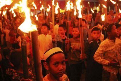 Sejarah dan Makna Pawai Obor 1 Muharram, Tradisi Syiar yang Tak Lekang Oleh Waktu