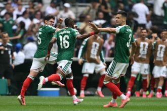 Bukan Kebetulan, Ini Alasan Sepatu Berwarna Merah Muda Mendadak Dominasi Piala Dunia 2026