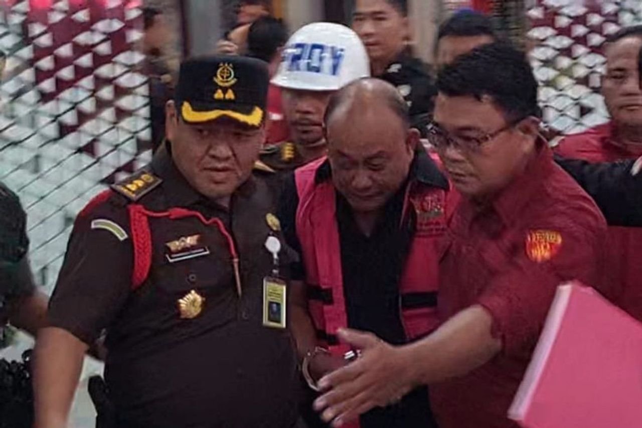 DPR Evaluasi Total BGN setelah Dugaan Korupsi MBG Terkuak 2 DPR Evaluasi Total BGN setelah Dugaan Korupsi MBG Terkuak