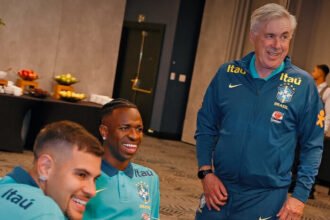 Carlo Ancelotti memimpin daftar pelatih tim nasional dengan gaji tertinggi menjelang Piala Dunia 2026, mengungguli Julian Nagelsmann, Mauricio Pochettino, dan Thomas Tuchel.