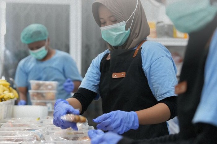 Pemerintah memanfaatkan masa libur sekolah untuk mengevaluasi dan menata ulang Satuan Pelayanan Pemenuhan Gizi (SPPG) guna meningkatkan kualitas Program Makan Bergizi Gratis (MBG).