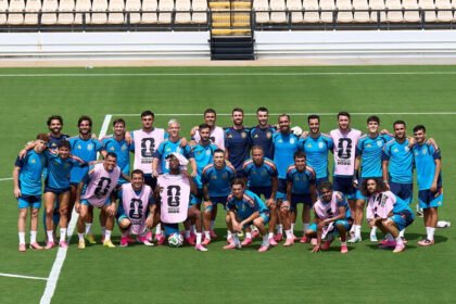 Spanyol menyiapkan laga pembuka Piala Dunia 2026 melawan Cape Verde dengan Yamal dan Nico Williams yang belum diturunkan sebagai starter.