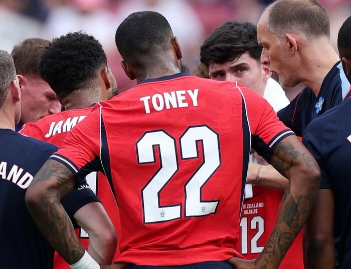 Ivan Toney mencuri perhatian setelah mencetak hat-trick saat Timnas Inggris mengalahkan Miami United FC 6-0 dalam laga uji coba tertutup menjelang Piala Dunia 2026.