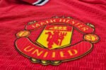 Manchester United dan Real Madrid menjadi dua klub paling agresif dalam perburuan pemain pada bursa transfer musim panas dengan menyiapkan dana triliunan rupiah untuk memperkuat skuad.