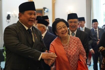 Presiden Prabowo Subianto menegaskan komitmen Indonesia sebagai negara demokrasi dalam wawancara bersama The Economist.