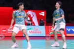 Sabar Gutama/Moh Reza Pahlevi Isfahani sukses mengamankan tiket semifinal Indonesia Open 2026 setelah menaklukkan pasangan China, Chen Boyang/Liu Yi, dua gim langsung di Istora Senayan.
