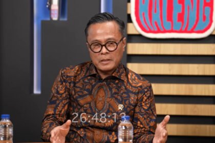 COO Danantara Indonesia Dony Oskaria menegaskan sistem pengelolaan Danantara dirancang berbeda dengan 1MDB melalui pemisahan tegas antara pengelolaan BUMN dan aktivitas investasi.