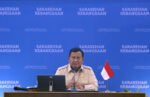 Presiden Prabowo menegaskan perguruan tinggi harus menjadi pusat lahirnya inovasi dan solusi bagi pembangunan nasional melalui penguatan kolaborasi antara pemerintah dan akademisi.