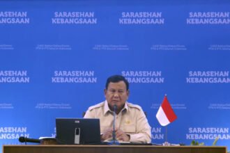 Presiden Prabowo menegaskan perguruan tinggi harus menjadi pusat lahirnya inovasi dan solusi bagi pembangunan nasional melalui penguatan kolaborasi antara pemerintah dan akademisi.