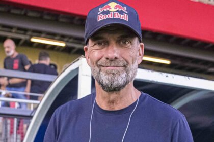 Jurgen Klopp dipastikan belum tertarik kembali melatih klub mana pun setelah agen sang pelatih menegaskan komitmennya bersama Red Bull hingga 2029.