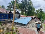 Gempa magnitudo 6,7 di Sulawesi Tengah menimbulkan korban jiwa, ribuan terdampak, serta kerusakan infrastruktur luas di Kabupaten Sigi dengan ratusan gempa susulan masih terjadi.