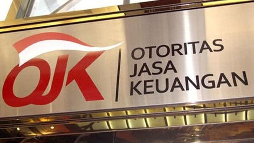OJK menempatkan delapan penyelenggara pinjaman daring dalam pengawasan khusus akibat persoalan permodalan dan tingginya risiko kredit bermasalah.