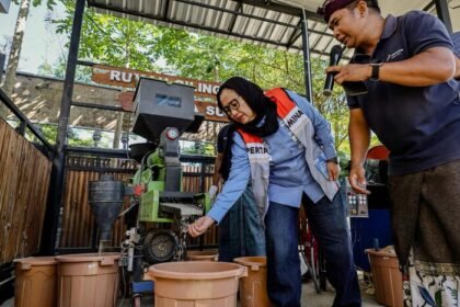Program Desa Energi Berdikari Uma Palak Lestari binaan Pertamina di Denpasar Utara berhasil meningkatkan produktivitas pertanian, mengurangi emisi karbon, dan menciptakan sumber pendapatan baru melalui pengembangan ekowisata berbasis energi bersih.
