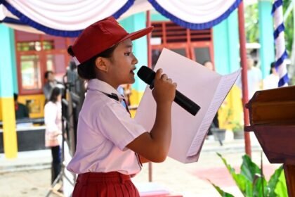 Siswi SD di Nias Utara menuliskan 'Surat Cinta untuk Pak Presiden' sebagai ungkapan terima kasih atas transformasi pendidikan di wilayah 3T.
