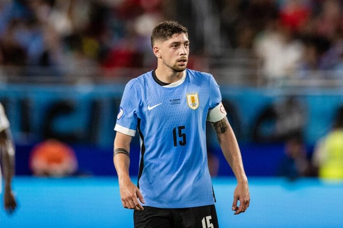 Skuad Uruguay sempat mengalami kendala administrasi penerbangan menuju Miami jelang laga perdana Piala Dunia 2026, namun berhasil tiba tepat waktu untuk melanjutkan persiapan menghadapi Arab Saudi.