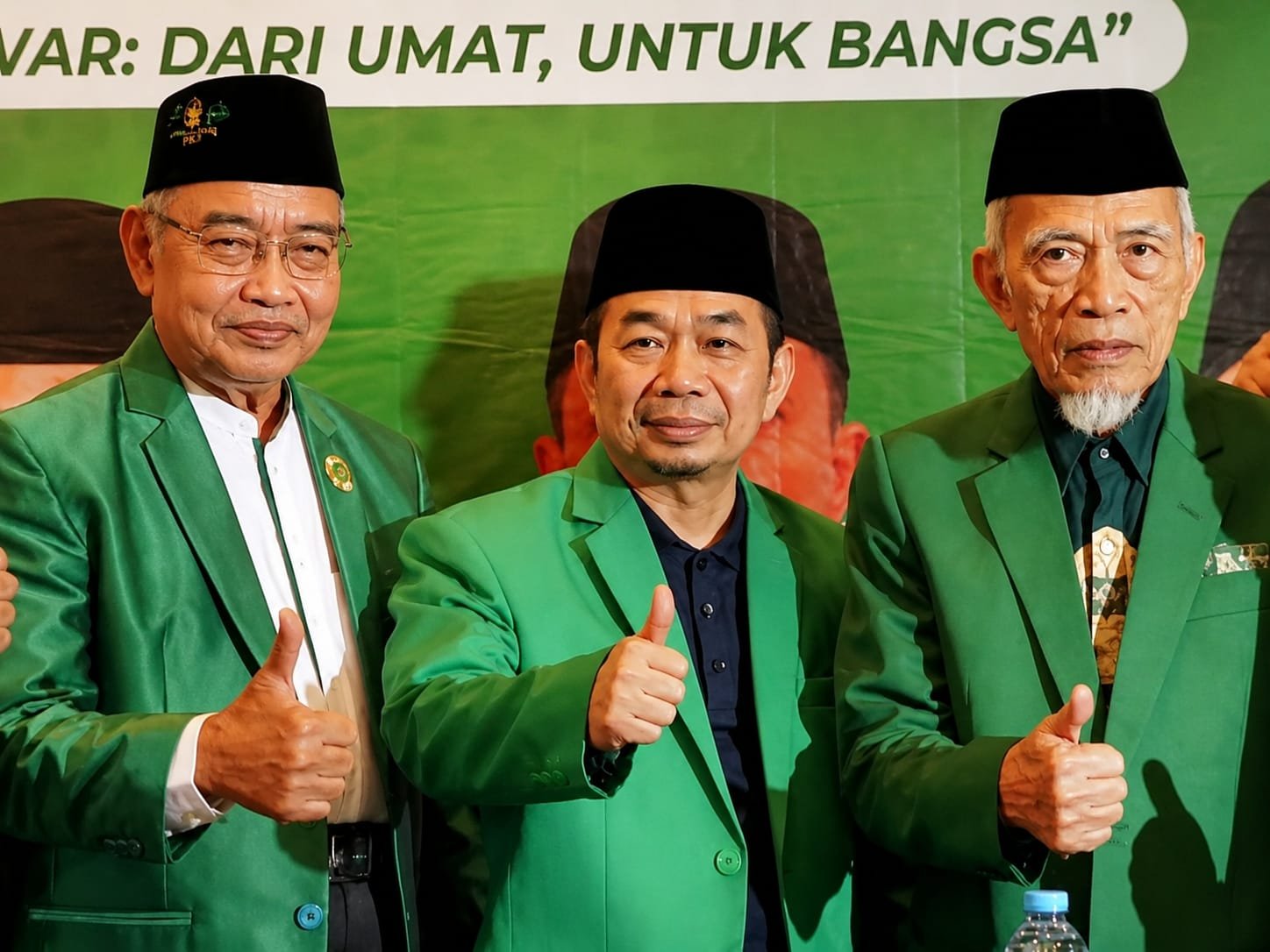 Dukung Sikap MUI, PB Mathla’ul Anwar Minta Negara Tegas Hadapi Kampanye dan Normalisasi LGBT 12 Dukung Sikap MUI, PB Mathla’ul Anwar Minta Negara Tegas Hadapi Kampanye dan Normalisasi LGBT