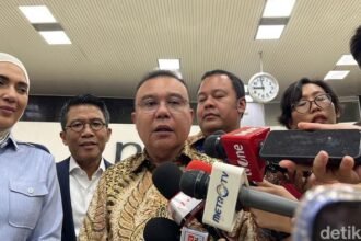 DPR Buka Suara Soal Pencopotan Kepala BGN Dadan Hindayana: Banyak Catatan Merah