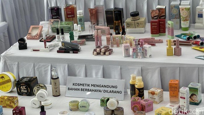 BPOM Rilis 14 Kosmetik Berbahaya yang Memicu Kanker Hingga Kerusakan Janin