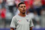 Chelsea membuat gebrakan dengan transfer Morgan Rogers senilai Rp2,77 triliun, sementara Liverpool masih bergerak lambat di bursa transfer musim panas.