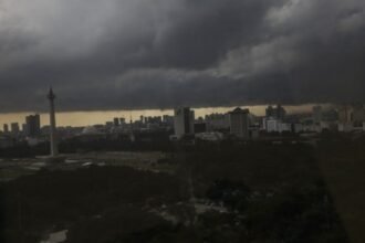 BMKG: Cuaca Jakarta dan Bodetabek Hari Ini Berawan, Suhu Tembus 34 Derajat