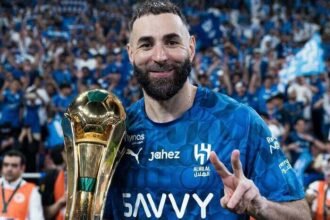Karim Benzema memberikan dukungan penuh kepada Zinedine Zidane yang dikabarkan segera mengambil alih kursi pelatih Timnas Prancis menggantikan Didier Deschamps.