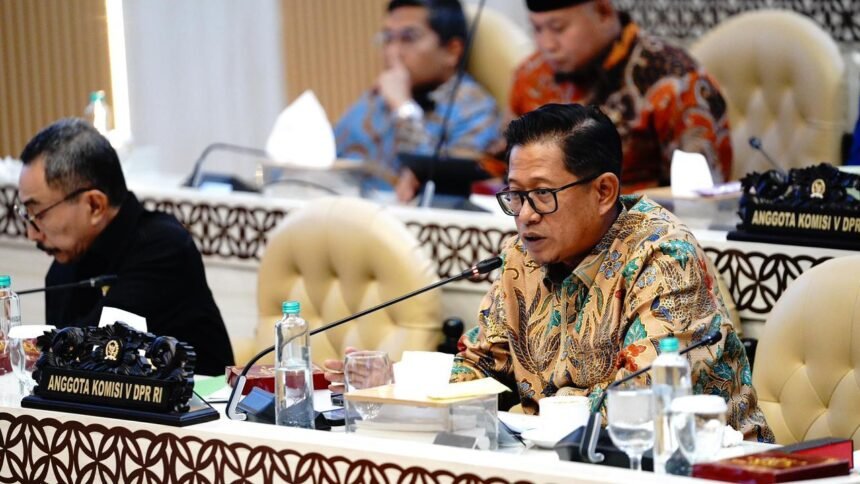 DPR Dorong Shelter Ojek Online di Tiap Kecamatan, Kemenhub Diminta Segera Susun Program
