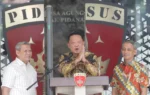Eks Jampidsus Dicegah ke Luar Negeri Usai Jadi Tersangka Korupsi