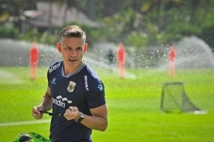Herdman Wanti-wanti Jangan Remehkan Kamboja di Piala AFF