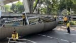 Imbas Truk Towing 'Senggol' JPO Tendean, Jembatan Dipotong-Potong dan Jalan Ditutup