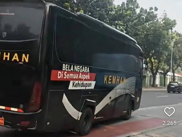 Kemhan Benarkan Insiden Bus Dinas dan Ojol, Sudah Diselesaikan Damai