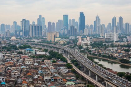 PBB menempatkan kawasan metropolitan Jakarta sebagai wilayah dengan jumlah penduduk terbesar di dunia dengan estimasi mencapai sekitar 42 juta jiwa.