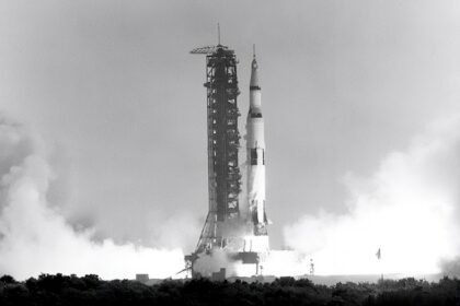 Peristiwa Bersejarah 16 Juli: Peluncuran Apollo 11 hingga Uji Coba Bom Atom Pertama di Dunia
