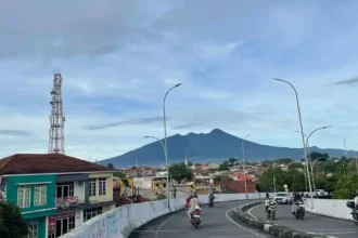 BMKG: Cuaca Jabodetabek Rabu Cerah-Berawan, Waspadai Hujan Ringan di Bogor
