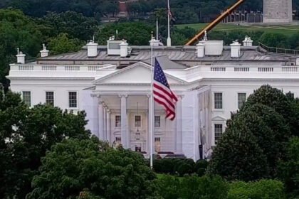 Perpecahan Partai Demokrat di DPR Amerika Serikat semakin terlihat setelah 104 anggota mendukung pemangkasan bantuan militer untuk Israel senilai sekitar Rp48,8 triliun.