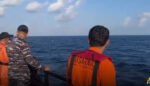 Tim SAR gabungan memperluas pencarian korban tenggelamnya KM Nurul Salsa di perairan barat Pulau Polassi, Kepulauan Selayar, Sulawesi Selatan.