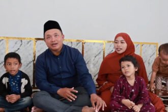 Pasangan guru asal Pekalongan berhasil memiliki rumah pertama melalui Program KPR Sejahtera FLPP dengan proses cepat, DP 0 persen, dan cicilan ringan.