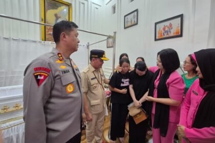 Gubernur Kalteng Agustiar Sabran menegaskan perang total melawan narkoba usai tiga anggota Polres Katingan gugur saat bertugas serta menyiapkan santunan dan beasiswa bagi anak korban.