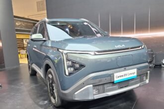Bukan Sekedar Mobil Listrik, Kia Carens EV Bawa Layar Panoramik hingga ADAS Canggih di GIIAS 2026