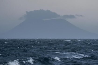 Status Naik ke Level III Siaga, Warga Pesisir Pandeglang Diminta Waspadai Erupsi Gunung Anak Krakatau