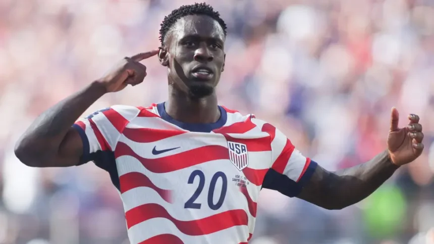 UEFA Ngamuk, Sebut FIFA Rusak Integritas Sepak Bola Karena Bebaskan Striker AS dari Sanksi Kartu Merah