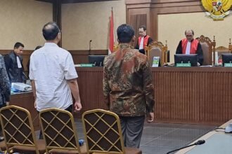 Saksi Kasus Korupsi Bea Cukai Rp78,8 Miliar Ngaku Pakai Baju Hasil Suap di Ruang Sidang