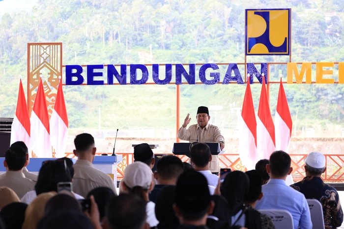 Bendungan Meninting mengubah sektor pertanian Lombok dengan menghadirkan irigasi yang stabil, meningkatkan frekuensi panen, dan mendukung kesejahteraan petani.