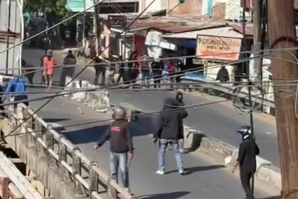 Sepakat Tempuh Jalan Damai, Keluarga Korban Tewas Bentrok Menteng Serahkan Proses Hukum ke Polisi