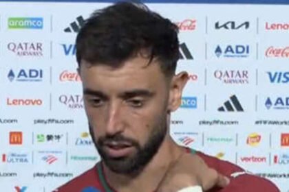 Bruno Fernandes menilai Portugal tersingkir karena kehilangan keberanian bermain pada babak kedua hingga akhirnya dihukum gol telat Mikel Merino.