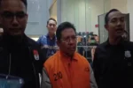 Tangan Terborgol dan Berompi Oranye, Bupati Lombok Barat Digiring Bersama Dua Bos Perusahaan