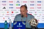 Thomas Tuchel menjadi sasaran kritik setelah strategi bertahan Inggris gagal membendung kebangkitan Argentina di semifinal Piala Dunia 2026.