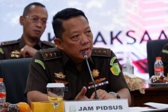 Resmi Jadi Tersangka, Eks Jampidsus Febrie Adriansyah Terjerat Kasus Korupsi dan TPPU Kakap