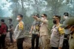Gubernur Agustiar Sabran bersama Kapolda dan Kabinda memimpin langsung penanganan karhutla di Pulang Pisau dengan dukungan operasi darat dan water bombing.