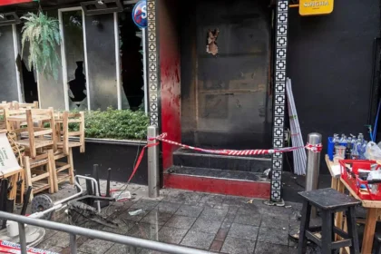Tragedi Rong Beer Na Lat Phrao: Pintu Darurat Dikunci, 30 Pengunjung Tewas Terjebak di Toilet Bar Bangkok